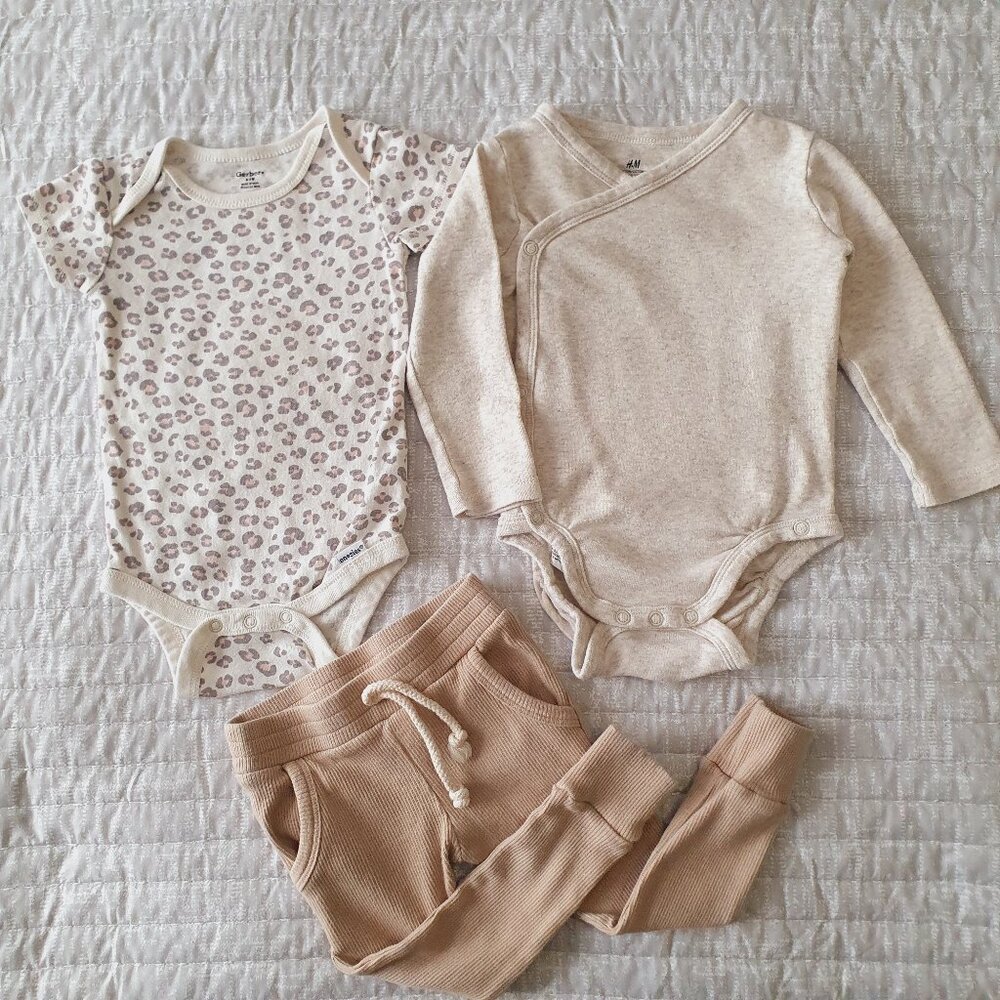Baby Bodysuits and Pants Bundle Size 6-12 Months Tan Cream Ribbed